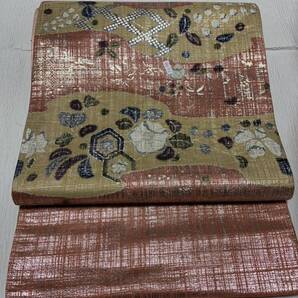 袋帯 正絹染め織地 六通柄 ピンク地の銀ラメ織柄地に吉祥文様に辻ヶ花柄H162
