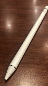 アップルペンシル によく似たペン　なんらかにタッチペンのようです