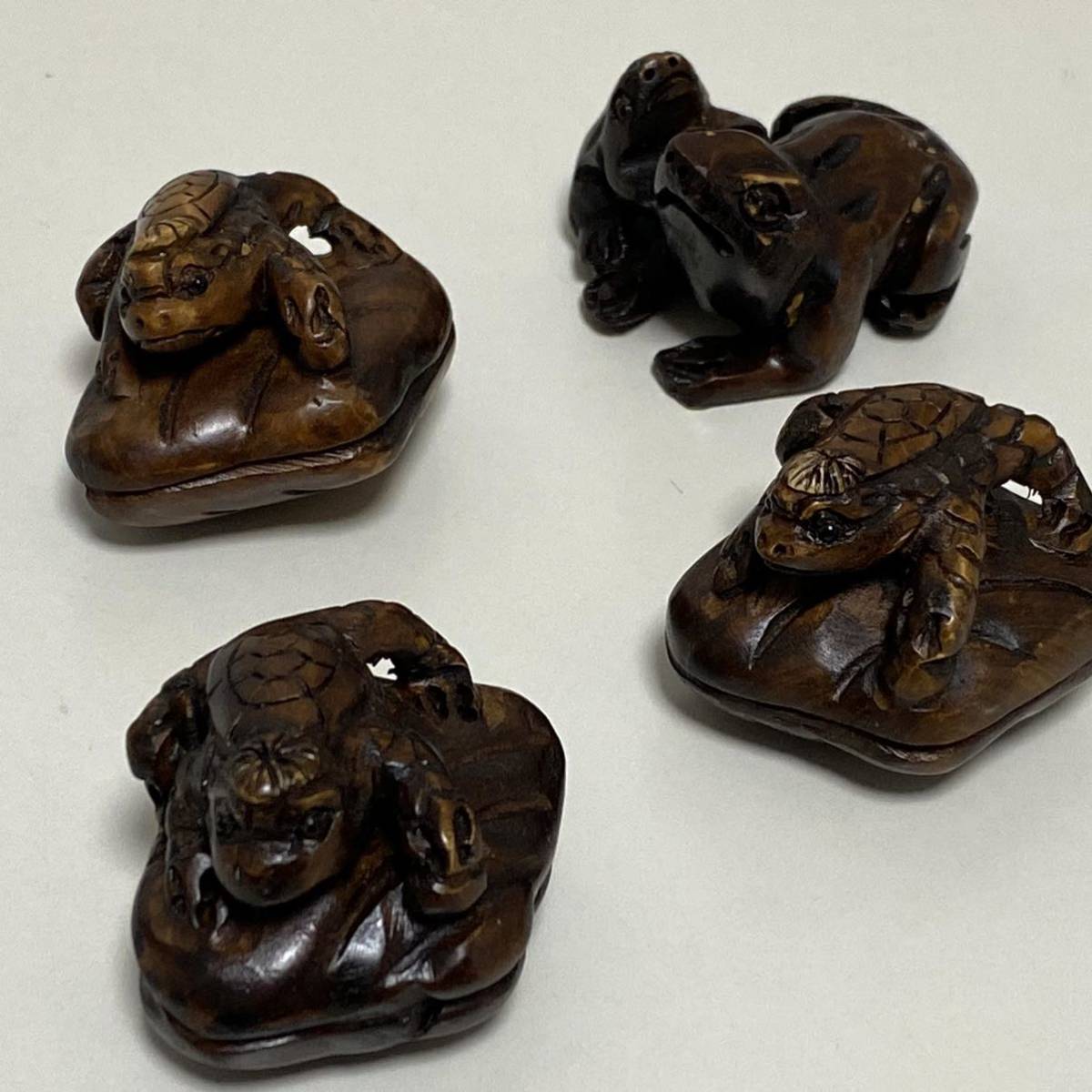 ◇天然赤珊瑚 根付け 蛙 カエルの図 在銘◇ - impactaselantes.com.br