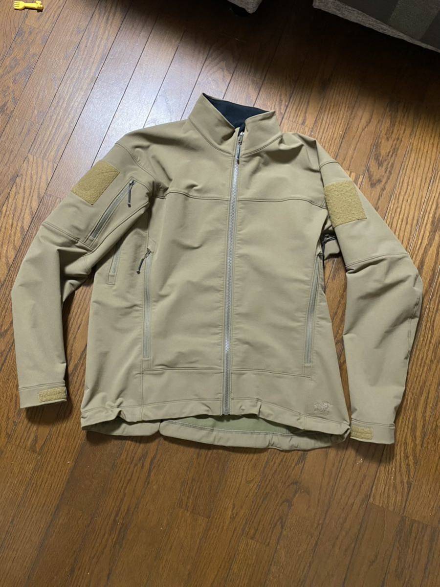 ヤフオク! -「arc'teryx」(戦闘服) (個人装備)の落札相場・落札価格