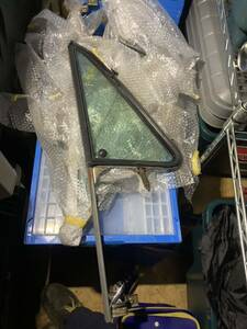  Chevy Van Bandela Chevrolet triangle window passenger's seat side glass used 