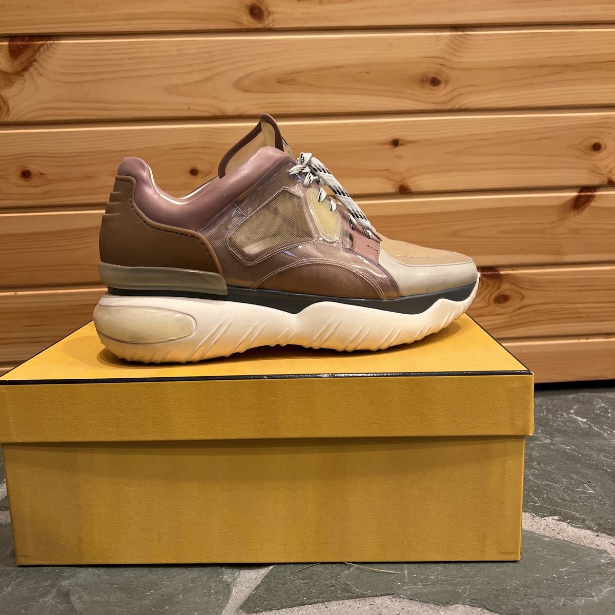 ください FENDI - FENDI スニーカー 26センチ≪新品・未使用≫の通販