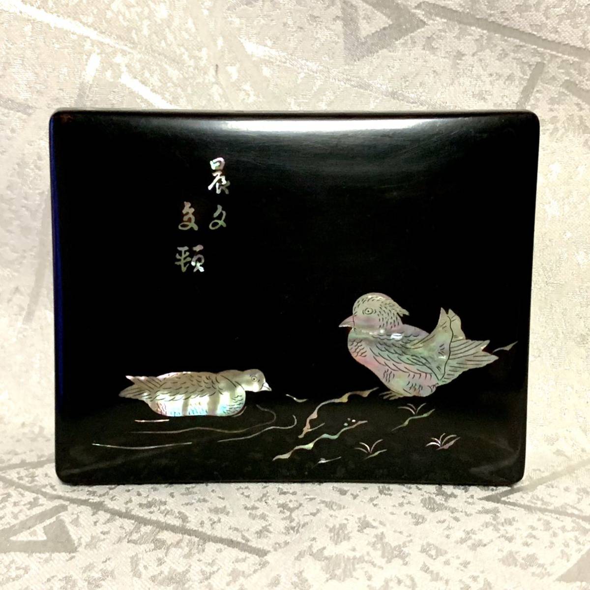 高級ブランド 超精細 螺鈿細工 花鳥図 飾り台 工芸品 | 時代 漆器 模様