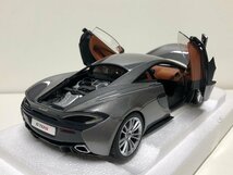 セール品　AUTOart 1/18 McLaren 570S Coupe 2016 lightgrey-metallic　マクラーレン_画像7