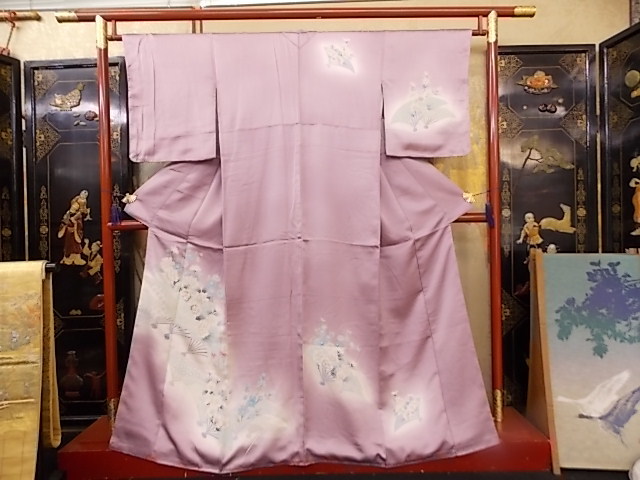 Kimono Konjaku 4607 Attachment, wide collar, pure silk, mauve background, hand-painted fan with peony, chrysanthemum, bamboo, cherry blossom, and bellflower patterns, height 160cm, fashion, women's kimono, kimono, hanging