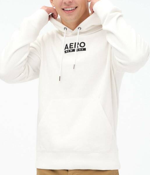 ●送料無料●大きいサイズAeropostale　プルオーバーパーカー(Aero/ホワイト)【USサイズ/3XL】