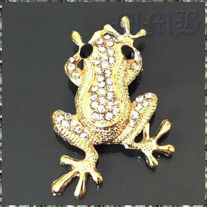 [BROOCH] Frog Shape Carve Shining Rhinestone クリスタルCz カエル ブローチ (GOLD) 【送料無料】