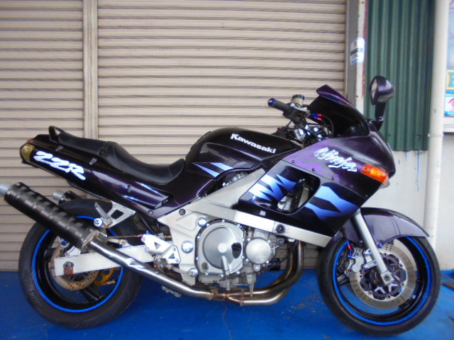 カワサキ ZZR400 不動 レストアベース-