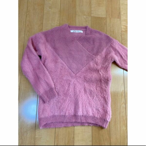 ピンク　長袖セーター