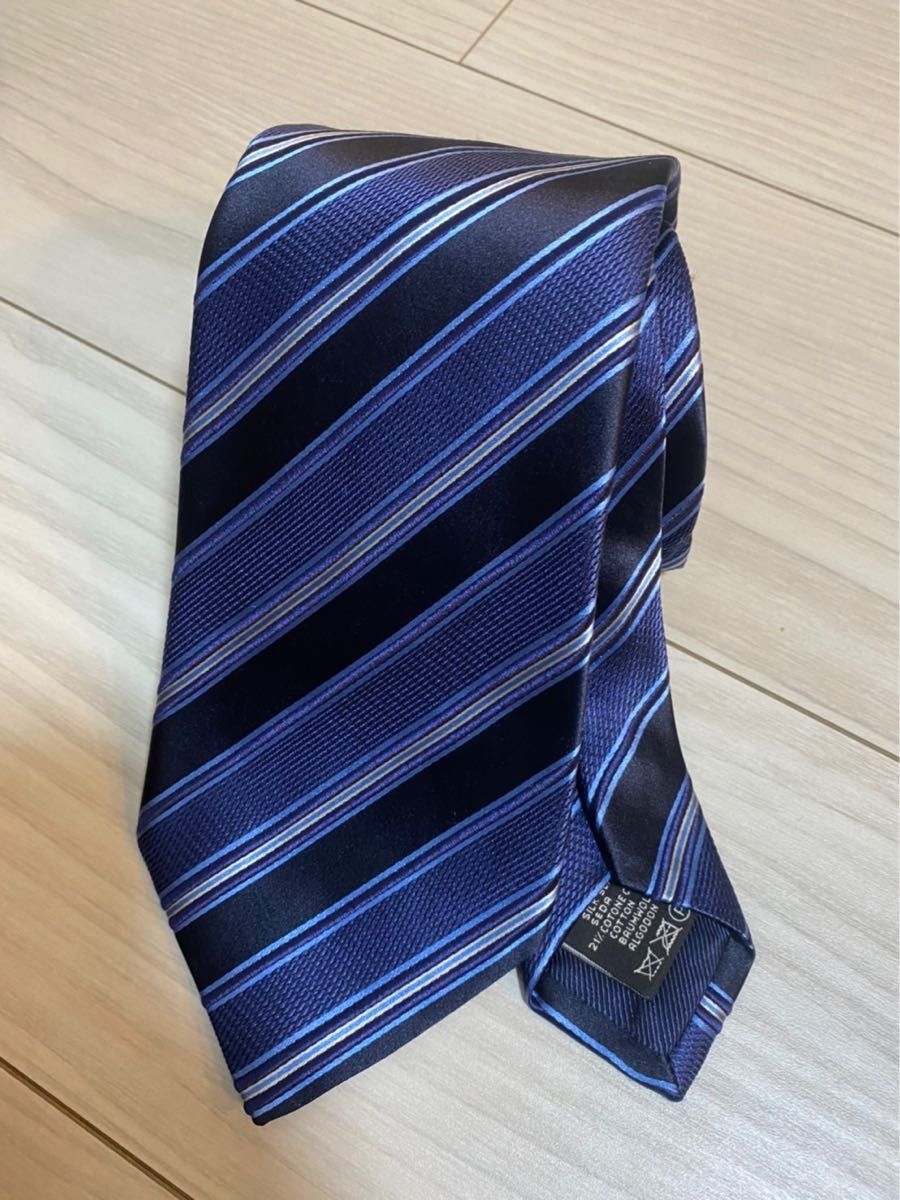 送料0円 濃紺地白銀色ドット A10 12fold アンジェロフスコ ネクタイ