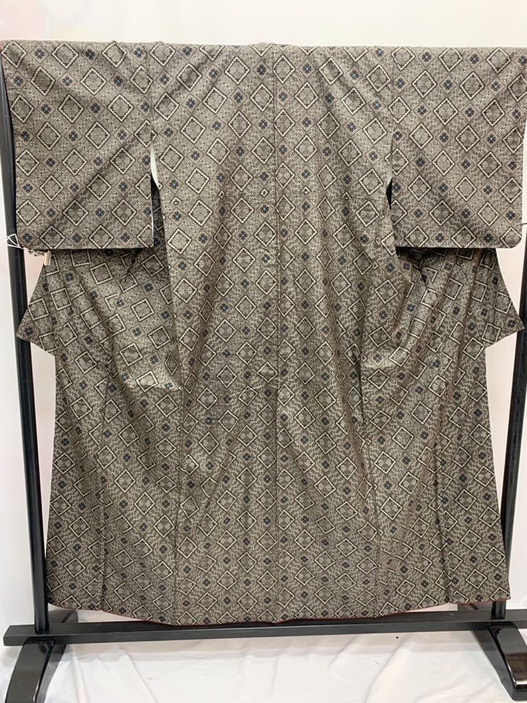 珍品新品】「徳田幸夫氏作」男物 本場奄美産大島紬「左源太泥染 子本 ...
