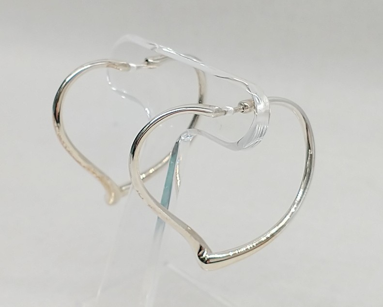 ヤフオク! -tiffany オープンハートフープピアスの中古品・新品・未 ...
