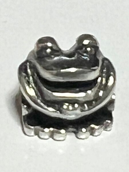 trollbeads トロールビーズ　Frog