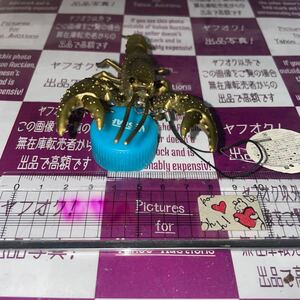 ◆獲後未使用◆新品◆【生物図鑑】リアルザリガニ　ストラップ　キーホルダー　金　ざりがに　まっかちん　ゴールド