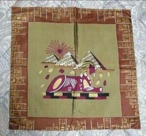 KHANITA タイシルク クッションカバー 絹 エジプト ピラミッド スフィンクス柄 １枚