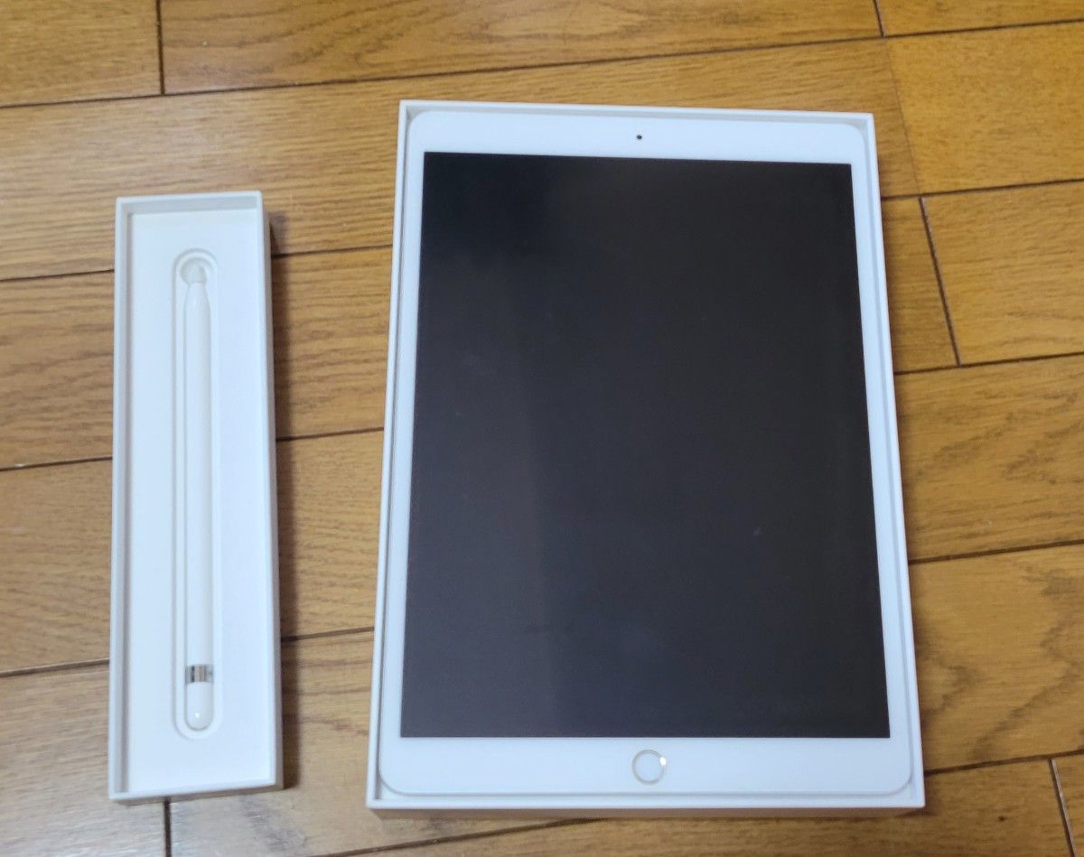 iPad Air 第3世代 64GB WiFi セルラーモデル SIMフリー タブレットPC