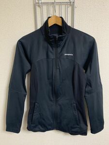 ［patagonia］ パタゴニア 上着　黒色　XSサイズ　