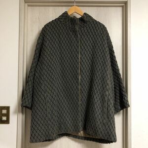 (k) 80s 90s 年代 ISSEY MIYAKE イッセイミヤケ PERMANENTE 鱗 ウロコ ニット Aライン コート 薄い中綿 ジャケット サンプル? グレー 