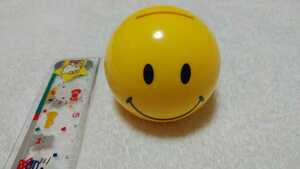 ★可愛い　スマイリー❤貯金箱　球型♪黄色★新品未使用　送料220円