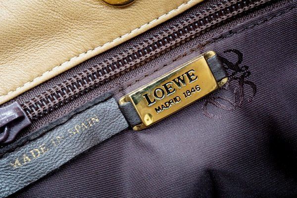大海物語 美品 LOEWE ロエベ アナグラム ミニショルダーバッグ レザー