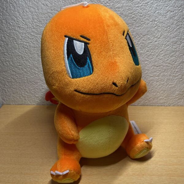 新品 POKMON ポケモン ヒトカゲデッカいコロッとまんまる ぬいぐるみ
