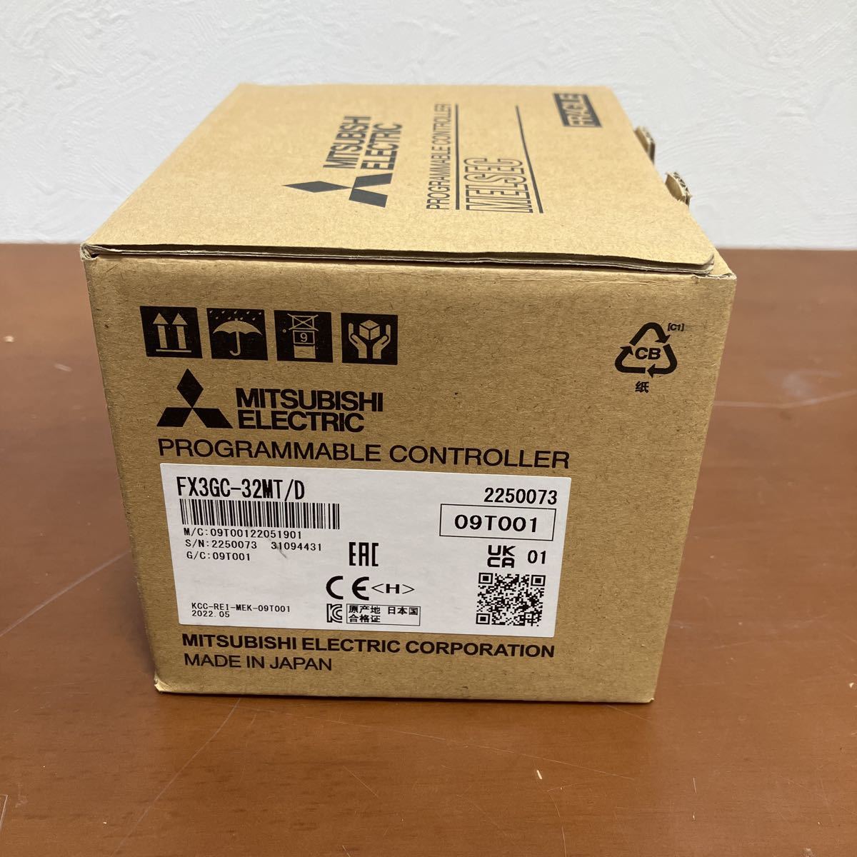 ヤフオク! - 新品 三菱電機 ☆ FX3UC-64MT/D ☆ FX3G...