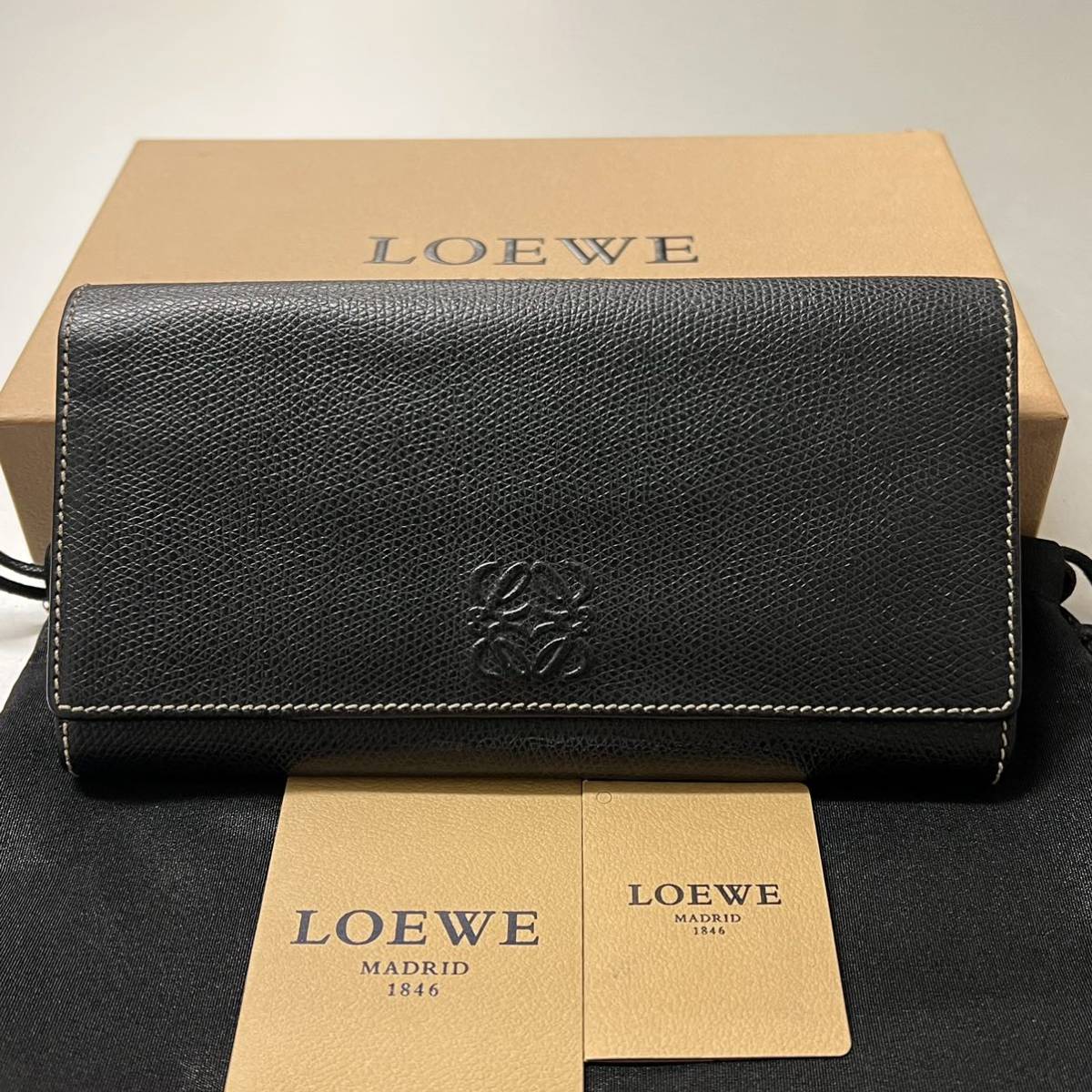 LOEWE ロエベ アナグラム 長財布 ラウンドファスナー レザー ゴールド