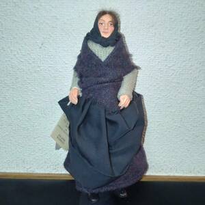 人形 洋風 HIGHLAND CHARACTER DOLL BY SHEENA MACLEOD.D.A ISLAND WOMAN スコットランド W約115㎜ D約70㎜ H約210㎜ 【3158】【TN】