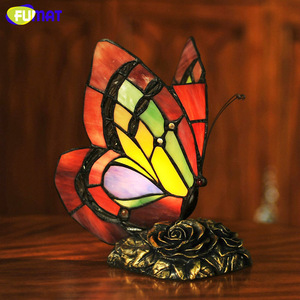 Art hand Auction Stained Glass Lamp Table Lamp Mosaic Stained Butterfly Handmade Antique Vintage Desk Lamp, illumination, table lamp, table stand