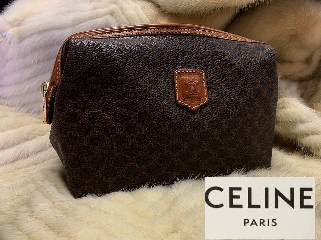 ヤフオク! -「celine セカンドバッグ」の落札相場・落札価格