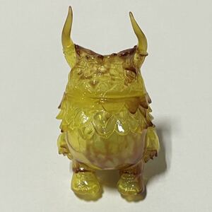 KAIJU Artist DAN POGOLA ポゴラ 琥珀 怪獣 ソフビ フィギュア 縁起物百貨店 ひかりバンビ 照紗