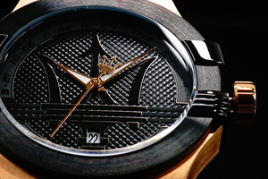 1円×2本【ほぼ入手不可能】GOLD×BLACK新品本物MASERARTIマセラッティ公式ウレタンベルト高級腕時計日本未発売逆輸入