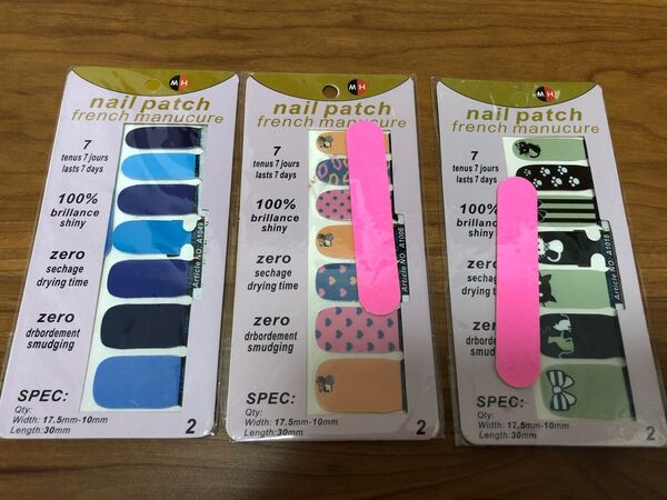 売り尽くし!!ネイルチップ ネイルシール 爪ヤスリ付き 3つセット 可愛い