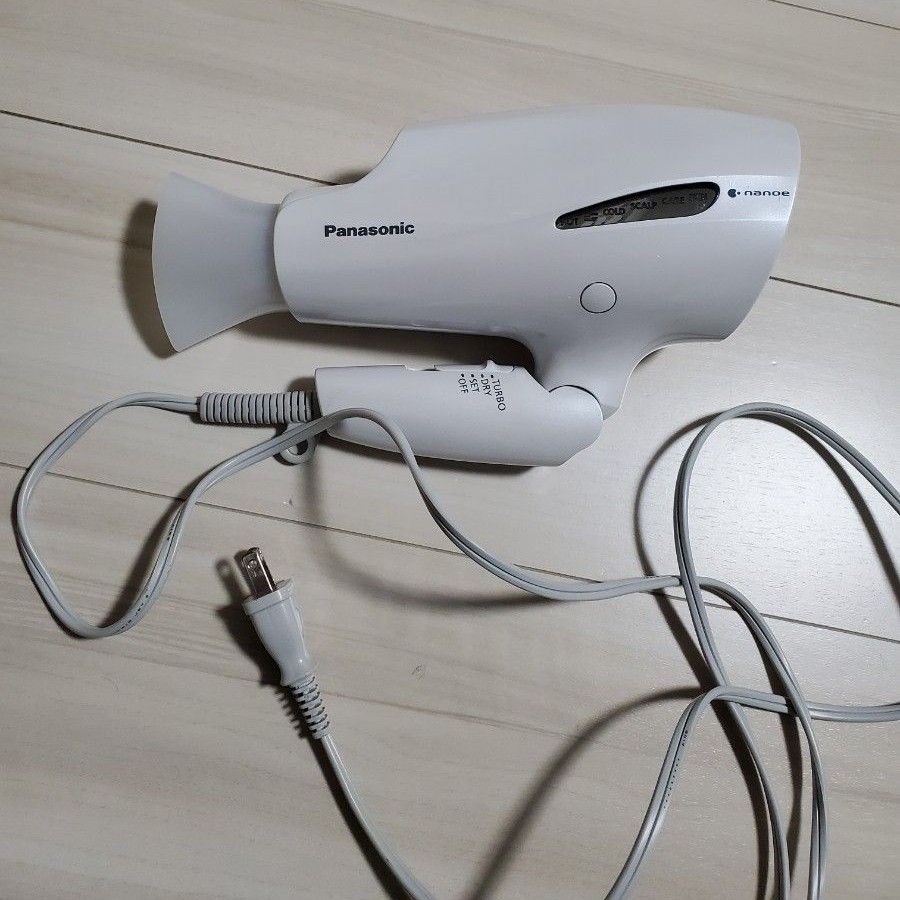 新品未開封 パナソニック ヘアドライヤー ナノケア 高浸透「ナノイー