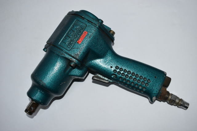 日本ニューマチック工業 NPK アングルインパクトレンチ NAW-1200