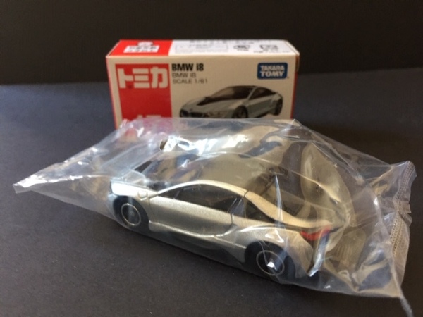 トミカ No.17 BMW i8
