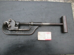 s437*REX pipe cutter No,2
