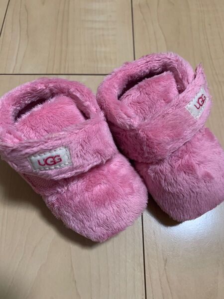 UGG ベビー ルームシューズ