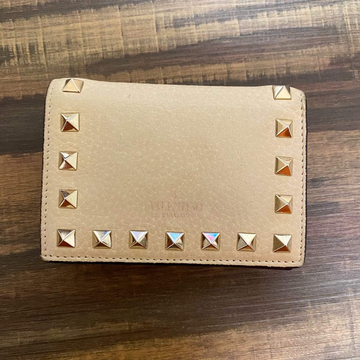 代引き不可 Valentino バレンティノ コンパクトウォレット ホワイト