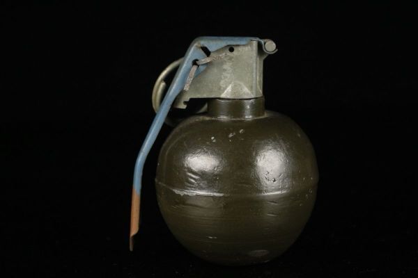 模擬弾】M67 グレネード 破片手榴弾 インテリア小物 置物 インテリア