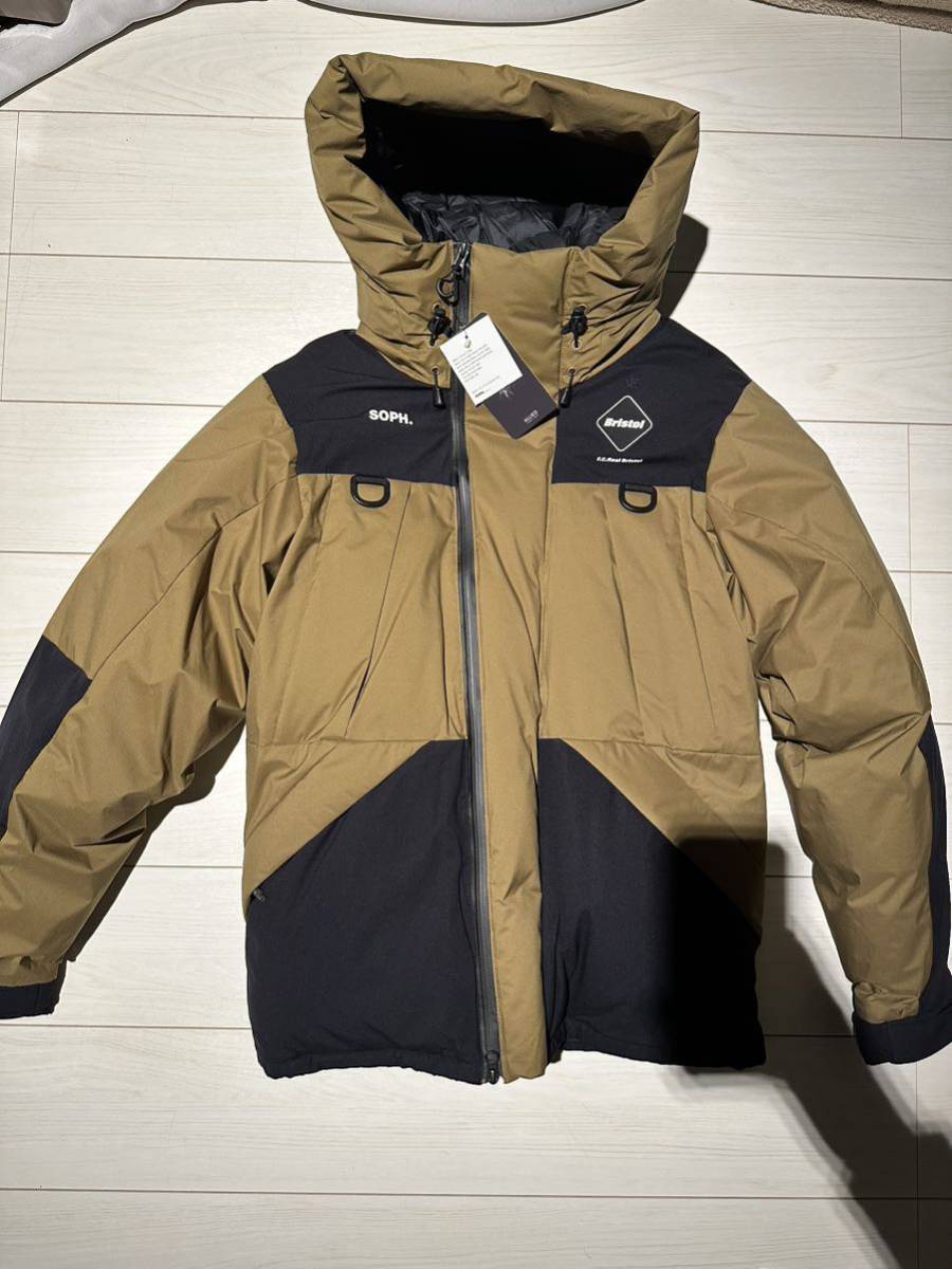 FCRB ダウンの値段と価格推移は?|20件の売買データからFCRB ダウンの