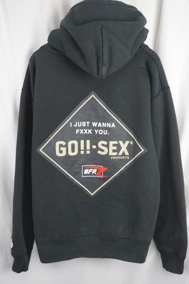 Rabbits Studium Jumper 大阪売り www.mineiropropiedades.com.uy