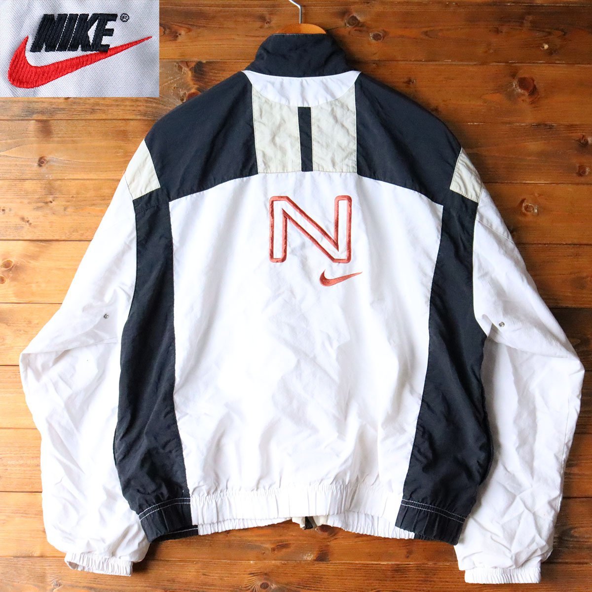NIKE ナイロンジャケットの値段と価格推移は?|4,687件の売買情報を NIKE ナイロンジャケットの値段と価格推移は?|4,687件の売買情報を