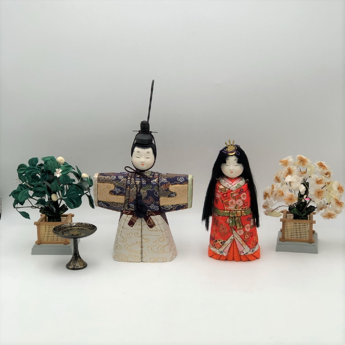 Wooden dolls, Hina dolls, standing dolls, Hina dolls, Dolls for the Girls' Festival, dolls, decorations, Hina dolls, Hina dolls, Emperor dolls, traditional dolls [E-douraku], season, Annual Events, Doll's Festival, Hina Dolls