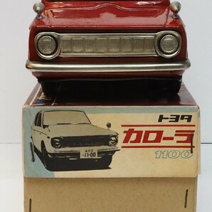 米澤玩具【TOYOTA COROLLA 初代トヨタ カローラ 1100 赤】ブリキ tin toy car ミニチュア自動車ミニカー■ヨネザワYonezawa【箱付】0035の画像2