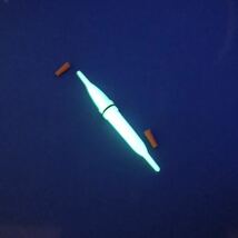 LEDスティックライト　集魚ライト　グロー 白 点滅タイプ　新品未使用　電池付き タチウオ イカ アジ イカメタル _画像2