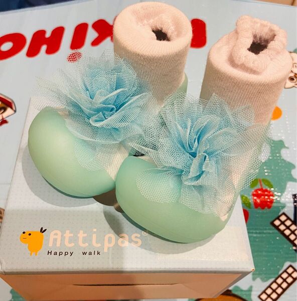 定価3000円ほど! 新品! Attipas アティパス ベビーシューズ 早い者勝ち 12.5サイズ