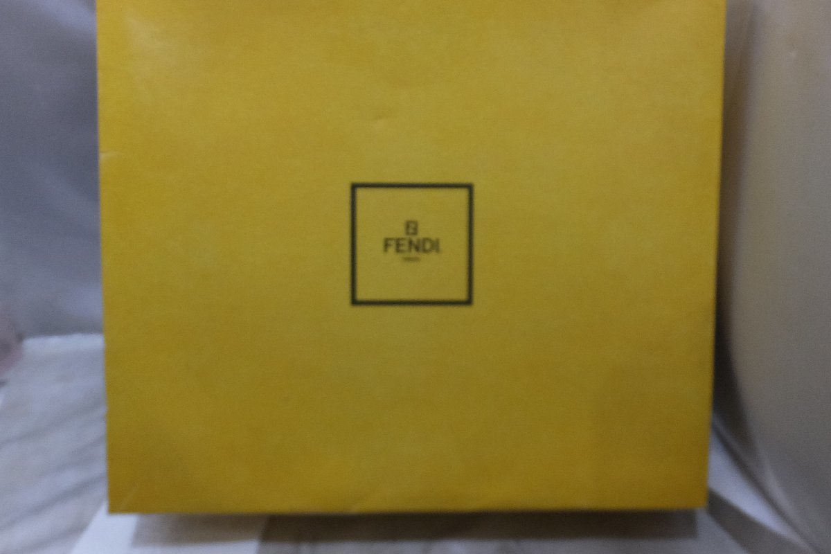 最適な材料 高級 FENDI フェンディ シルク肌掛布団 ズッカ柄 tdh