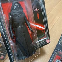 スターウォーズ/ビニールフィギュア/STAR WARSフォースの覚醒/ソフビ 4体セット キャプテンファズマ カイロレン チューバッカ_画像3