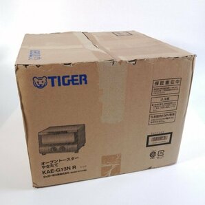 ☆未使用☆TIGER オーブントースター KAE-G13N レッド 温度調節 約80～250度 タイマー 30分計 調理トレイ付き【PSEマークあり】28 00287の画像2